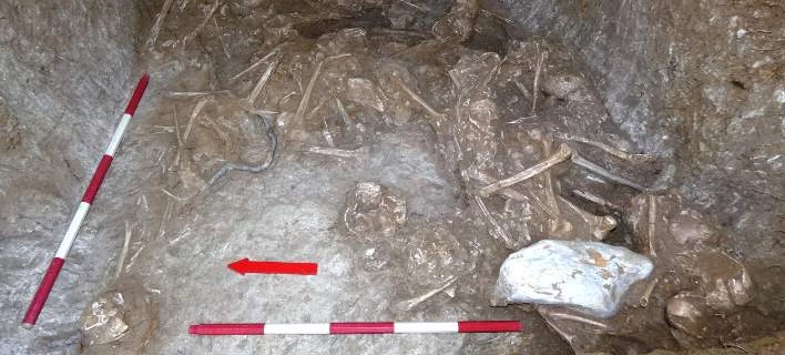 Αποκάλυψη! Νεκροταφείο προϊστορικών χρόνων με αγγεία και αλάβαστρα στο Αλιβέρι